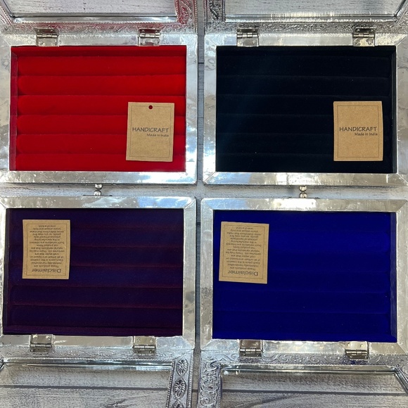 Handcrafted Floral Embossed Ring Box - Picture 4 of 13